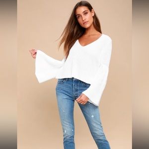 Free People white belle sleeve sweater M
